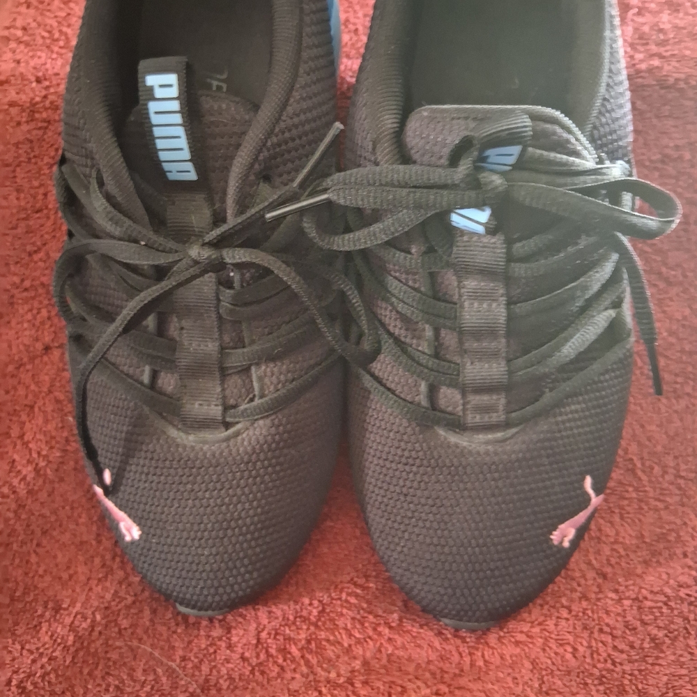 Puma Black Sneakers with Pink Logo